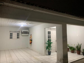 Casa ampla para curtir com sua familia e amigos